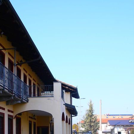 Albergo Vecchio Pavone بورغارّو تورينيسِّ المظهر الخارجي الصورة