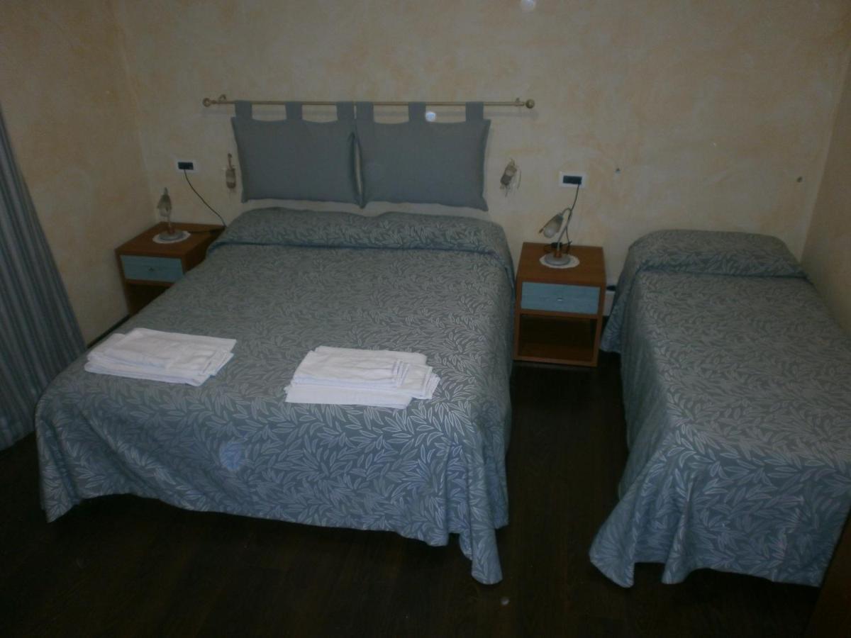 Albergo Vecchio Pavone بورغارّو تورينيسِّ المظهر الخارجي الصورة