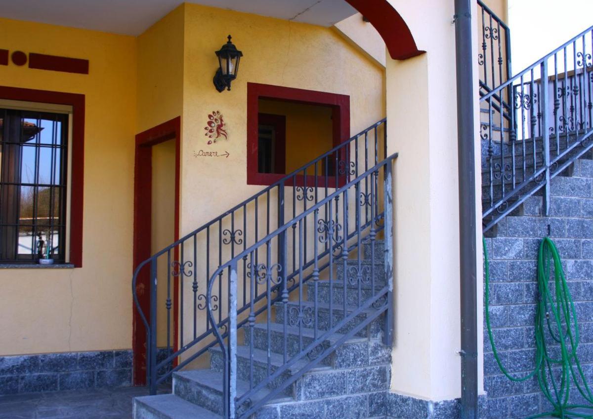 Albergo Vecchio Pavone بورغارّو تورينيسِّ المظهر الخارجي الصورة